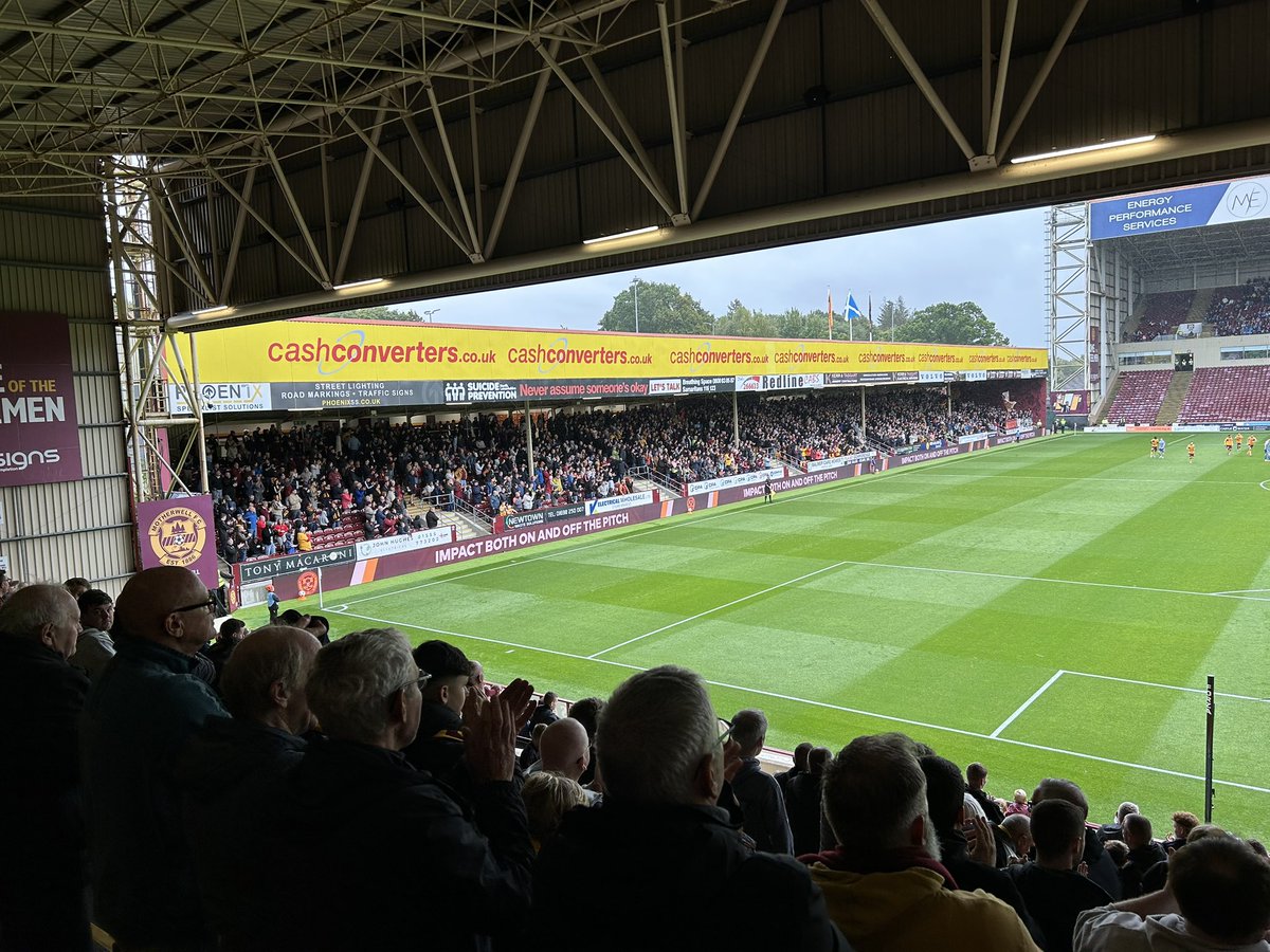 Frustrated at the result hard one to take after dominating. Ward isn’t the worst keeper we’ve had( Gardiner &amp; Woods will always hold that slot for me) needs to be stronger in certain situs. But my main point today is seeing the Home fans come back to Fir Park 🙌🏼🙌🏼🙌🏼🙌🏼🙌🏼  #SIWY