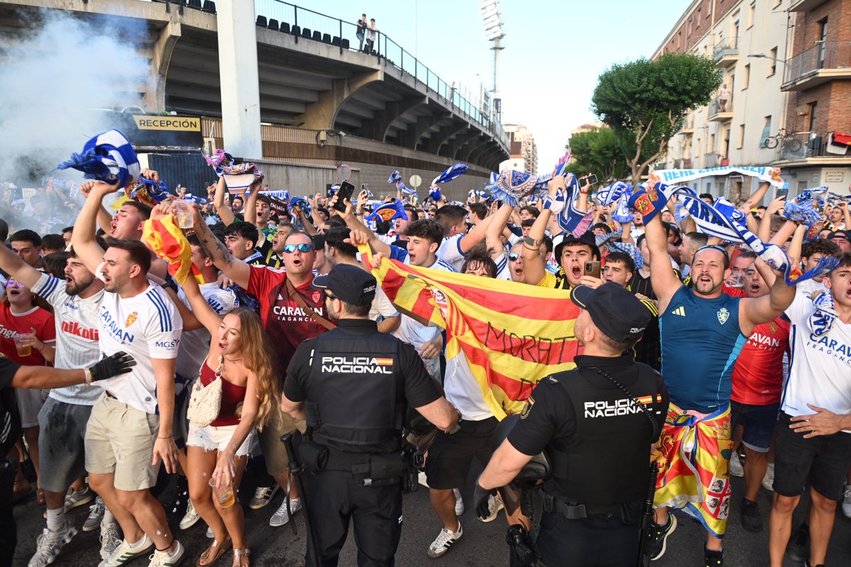 Te sigo a todas partes yo te quiero