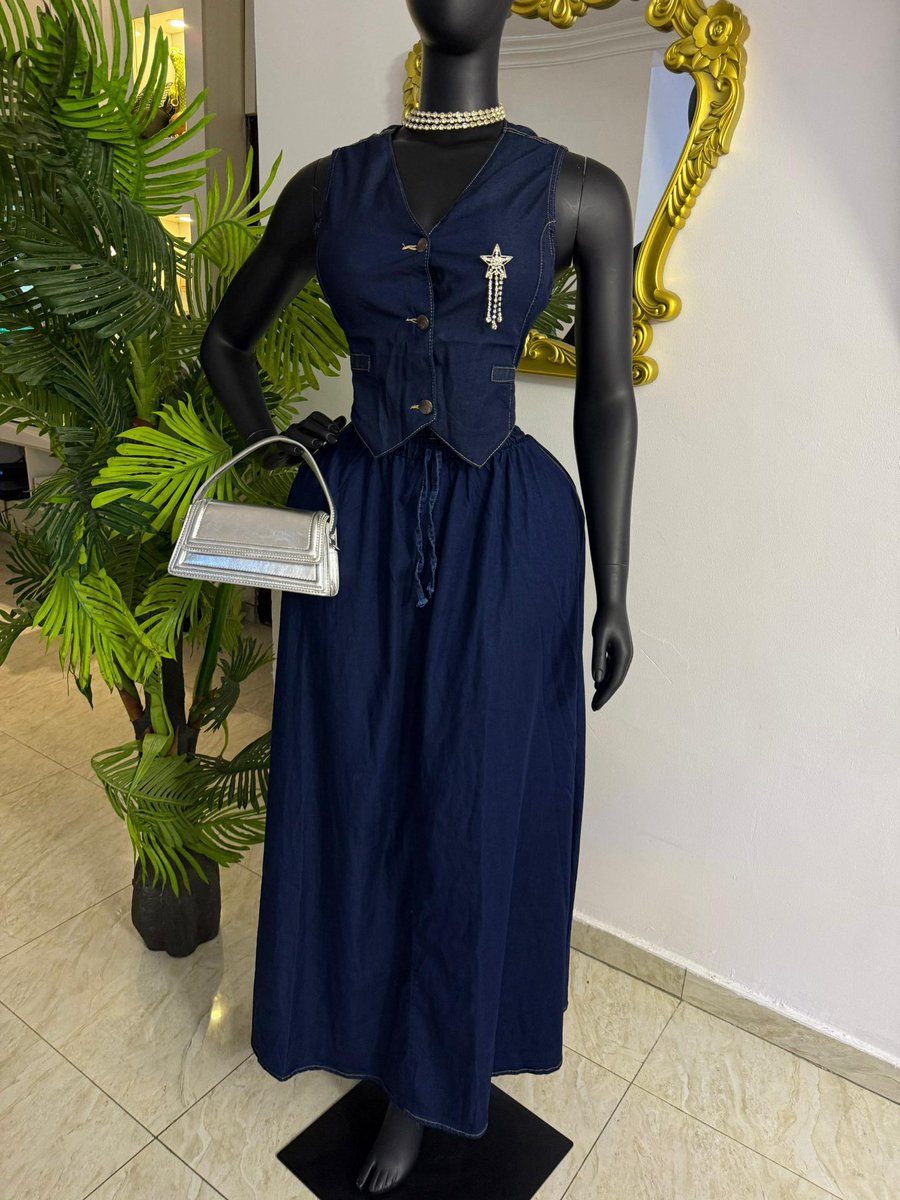 Classictrendx's tweet image. 💎 New In 💎
Denim 2-Piece Set 😍
Sizes: 10–16
Price: ₦55,000

Style that speaks confidence &amp;amp; elegance 💃🔥

📍Abuja-based | Nationwide Delivery