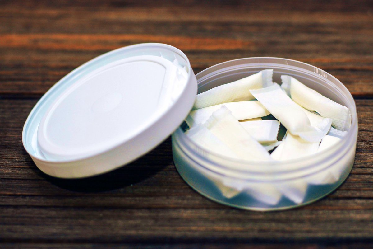 الاخوه والاخوات الكرام 
هذا الاستبيان موجه للمدخنين سابقا واللي يستخدمون اظرف (اكياس) النيكوتين حاليا .. الاستبيان لايستغرق اكثر من ٣ دقائق، الرجاء الاجابة على جميع الاسئلة 

surveymonkey.com/r/D8NJRQN