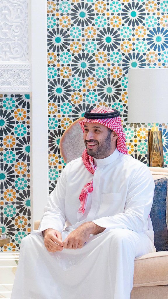 كل عام وأنت عز الوطن وسنده،
يا أمير الطموح، وملهم الرؤية، ووجه المستقبل 🇸🇦

كل عام وأنت لشعبك وطن🤍✨

#ميلاد_ولي_العهد_40