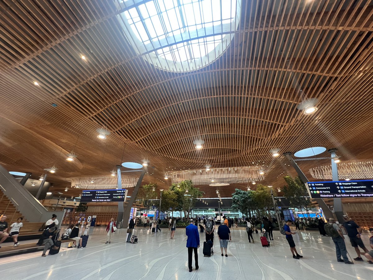 Why am I having a spiritual experience at the Portland airport rn?