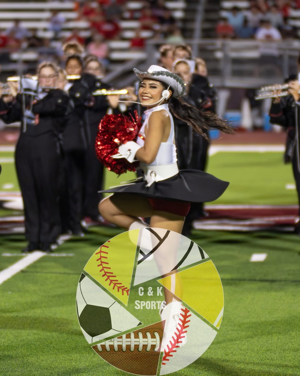 CandKPhoto7's tweet photo. Friday Night Lights with the West Warriors ❤🖤 

What a nice win 54-6 vs Lockhart!
#wuthn

Part 3 https://t.co/JWu6R2CRxY
