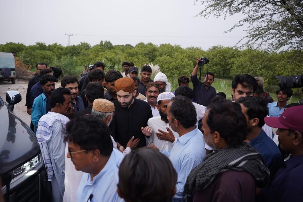 AftabAKhoso786's tweet photo. پاکستان پیپلزپارٹی کے نوجوان رہنماء راول شرجیل میمن نے پاکستان پیپلزپارٹی کے منشور عوام کی خدمت اولین ترجیح کے تحت #PS61 کی یوسی 80 میں 15 ہزار اسکوائر فٹ پیور بلاک اسکیم کا افتتاح کردیا جو مقامی لوگوں کے لیئے باعثِ فخر ہے۔
❤️🖤💚
@BBhuttoZardari 
@sharjeelinam 
@rawalsharjeel https://t.co/6DuvkJlW5f