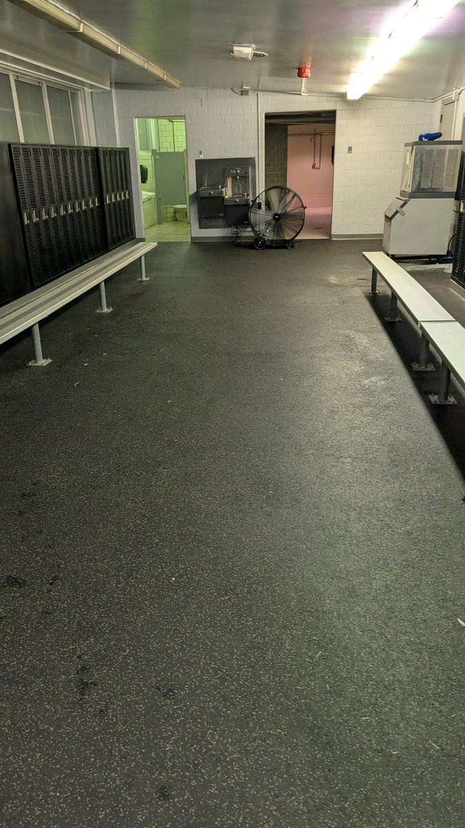 Proud of our young men for not only putting in the work on the field, but for also putting in the work to clean up after. Leave it better than you found it. #AGfootball #Brotherhood