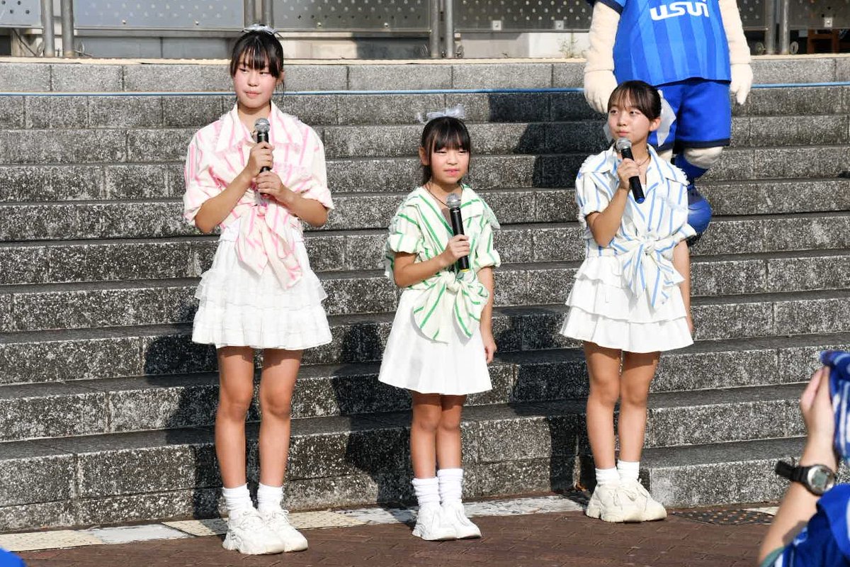 suntohphoto's tweet photo. 2025.08.30
愛鷹広域公園多目的競技場
アスルクラロ全力ステージ
AquaPop
今回も『干物song-沼津より愛を込めて-』を披露してくれました。
ひものん、アスルくん、レヴズくんとも共演。
#AquaPop @AquaPop2025
#YUN #YUNI #MIIKO
#AsSTUDIO @AsSTUDIO202105 https://t.co/JxXOTp26V0