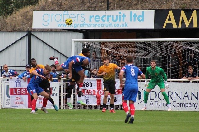 LocalBusDriver's tweet image. Out of the @EmiratesFACup as @IsthmianLeague Prem Division @cheshuntfcscore lose 2-1 at home to @SouthernLeague1 side @leistonfc  who go into the hat for Mondays draw. A few photos 📸 now on Flickr..flickr.com/gp/localbusdri…