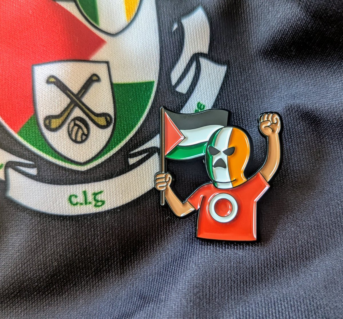 Thanks to everyone who bought the new badge. 50 sold last night and still some left.  £2.50 from each sale has went to this charity who are trying their best to provide flour, flood and water to families in Gaza. 🇵🇸💚