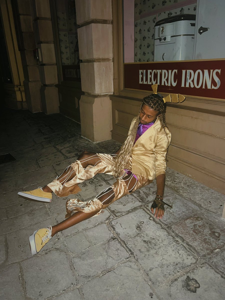 Jeremy The Gay in the Bubble 🫧 tweet media