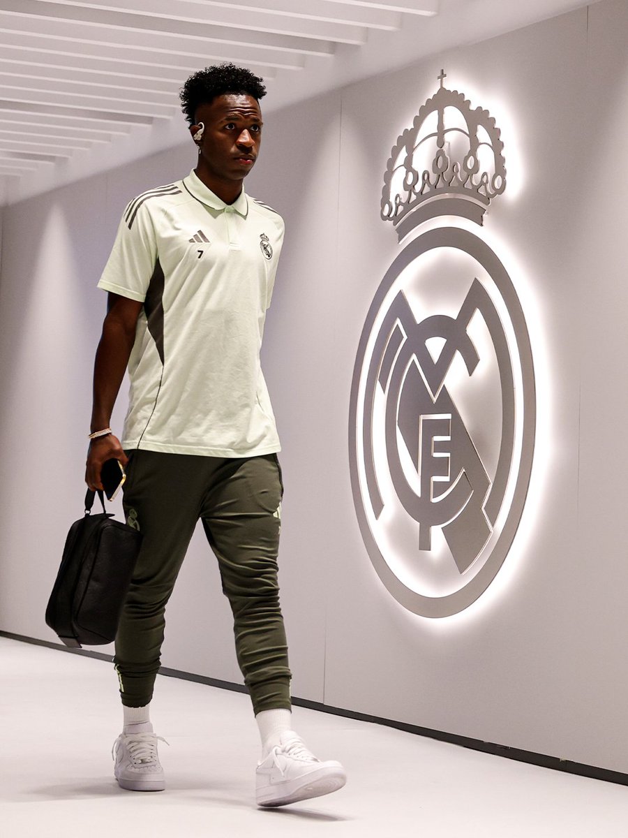 新品タグ付 18-19 レアル・マドリード マルコス・ジョレンテ M 新品タグ付 18-19 レアル・マドリード マルコス・ジョレンテ M 2025年