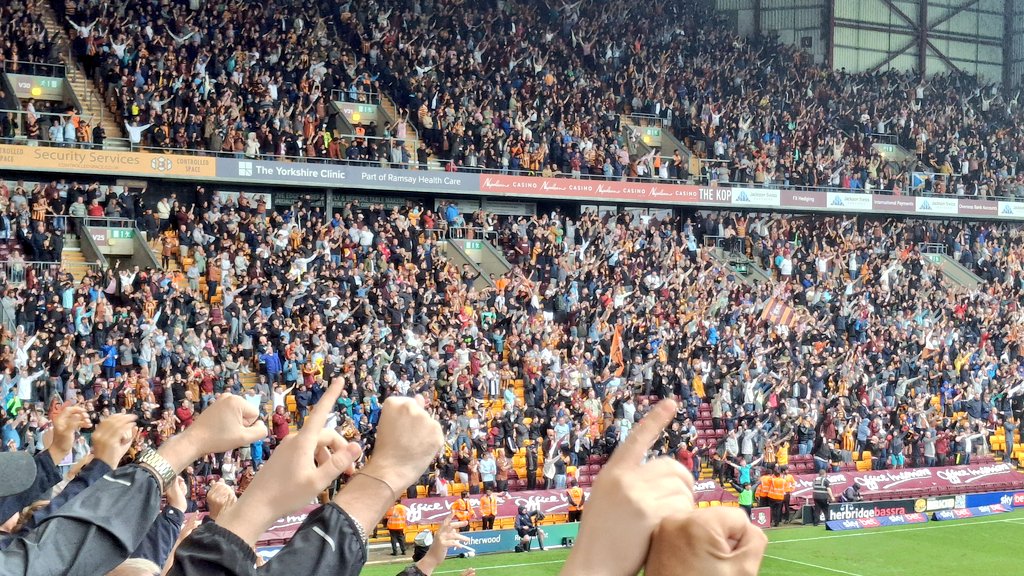 CITY 3 - 2 AFC Wimbledon
League One
Att 19,076 

Proper battle that and toughest test we've faced at VP so far. Impressed with AFC who will rue some of those chances. Played into their hands first half but when the chips are down you can't stop these Bantams from pecking! #bcafc