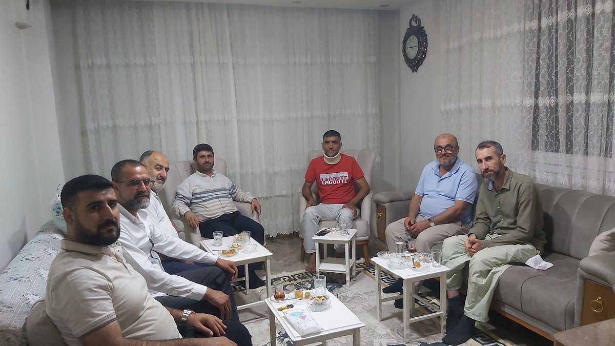 📍Seyhan/Dumlupınar Mahallesi

Dumlupınar Mahallesi Temsilcimiz Sn. Nurettin Erdem ile birlikte, Abdülaziz ve Sedat Kocaman'ı ziyaret ettik.

Geçirmiş olduğu ameliyat nedeniyle Sedat bey'e geçmiş olsun dileklerimizi ilettik.

Kendilerine misafirperverlikleri için teşekkür ederiz.