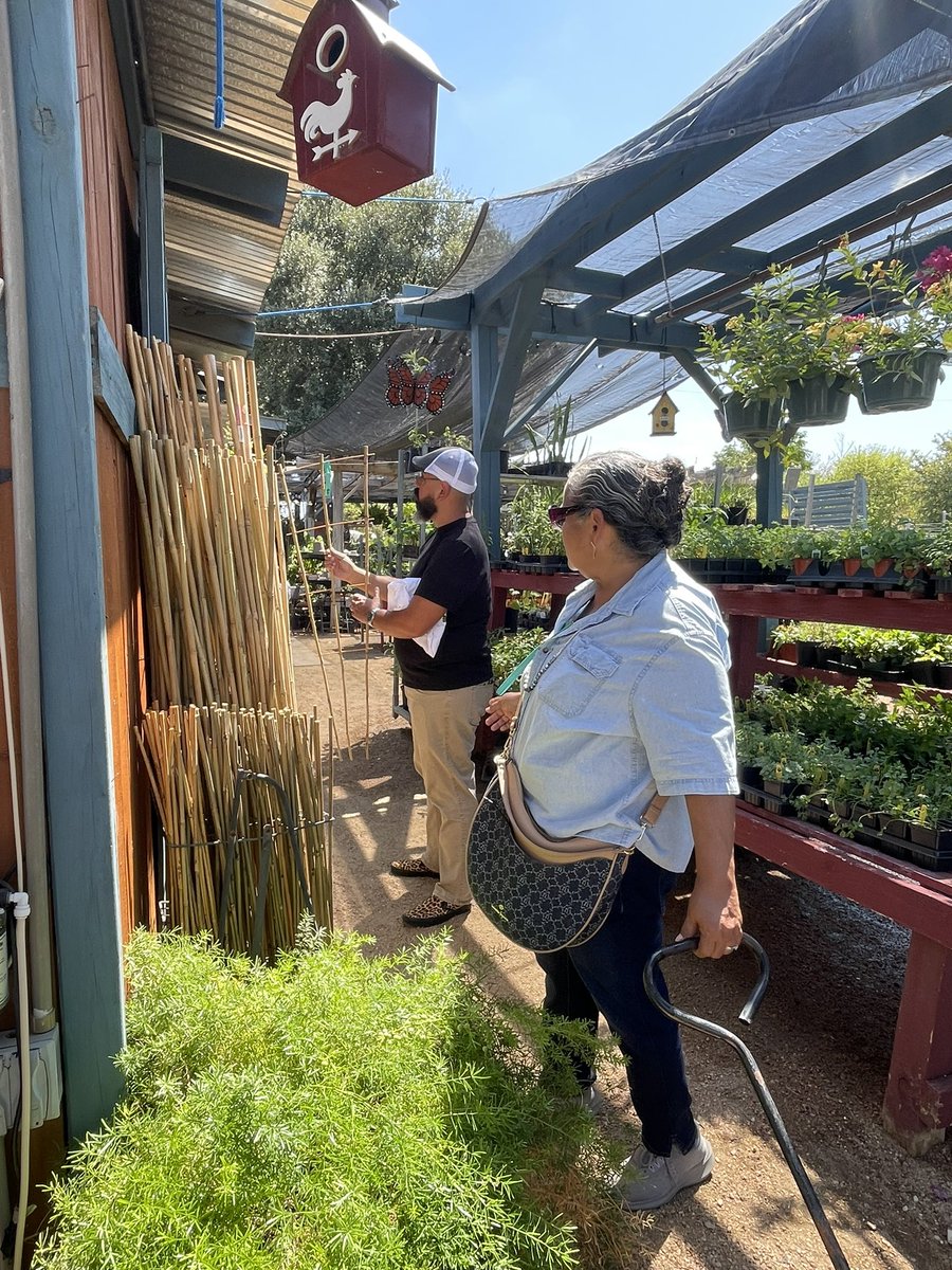 genevie79cr's tweet photo. Saturday with the familia…Cafecito y MAS, Augie’s BBQ, and gardening fun (for them)! #familytime #nottobeinterrupted #mevale @namaquanum https://t.co/bbxYvRm2y7