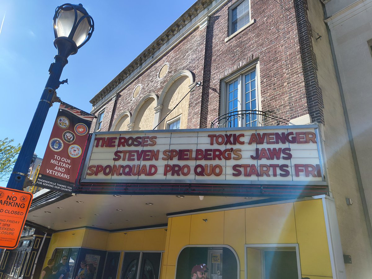 Quad Pro Quo Podcast (@quadproquopod) on Twitter photo Well this was such a great day 😀☺️ Thank you to <a href="/colonialtheatre/">The Colonial Theatre</a> for letting us sponsor the 50th Anniversary showing of Jaws.
Please show some love to this amazing theatre by seeing a film, making a donation or becoming a member.
🎟️ TICKET LINK IN BIO 🎟️
#jaws50thanniversary Well this was such a great day 😀☺️ Thank you to <a href="/colonialtheatre/">The Colonial Theatre</a> for letting us sponsor the 50th Anniversary showing of Jaws.
Please show some love to this amazing theatre by seeing a film, making a donation or becoming a member.
🎟️ TICKET LINK IN BIO 🎟️
#jaws50thanniversary