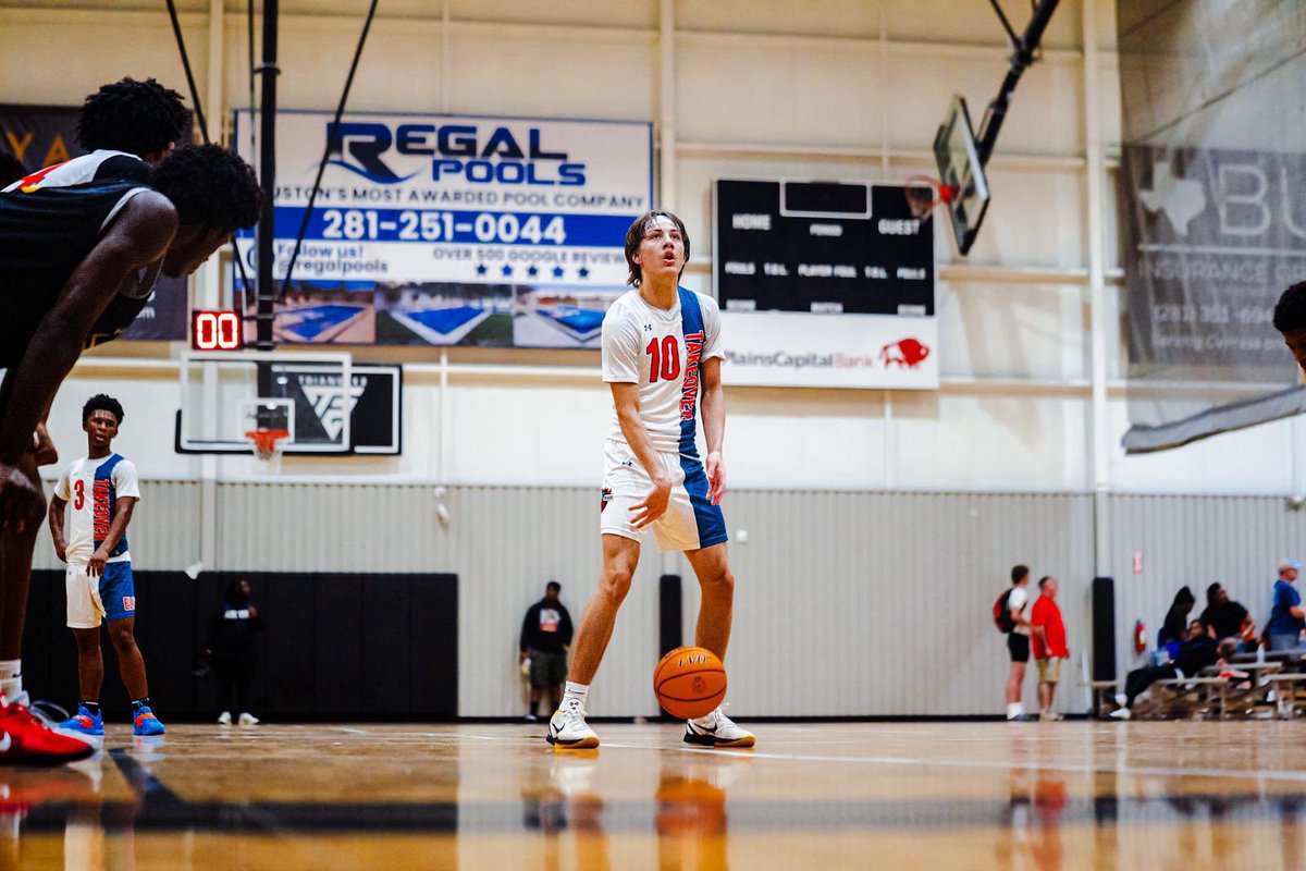 Thomas H (@th3scouting) on Twitter photo Cash Davis (<a href="/cash10davis/">Cash Davis</a>), a two-way player on the court, has been a significant stock riser in Houston. His shot-making ability, aggressive energy, and active defense makes him a formidable threat in n any given game. He will be on more radars come Labor Day! Cash Davis (<a href="/cash10davis/">Cash Davis</a>), a two-way player on the court, has been a significant stock riser in Houston. His shot-making ability, aggressive energy, and active defense makes him a formidable threat in n any given game. He will be on more radars come Labor Day!