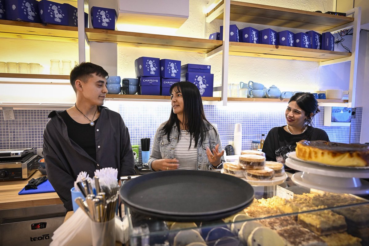☕️😍 En #LosPolvorines abrió sus puertas una nueva cafetería: Cafetería Café, un espacio que apuesta por el desarrollo local y por seguir creciendo en Malvinas.

Tuve la oportunidad de conocerla, y probar un riquísimo café. 

Quiero felicitarlos por este emprendimiento que suma a