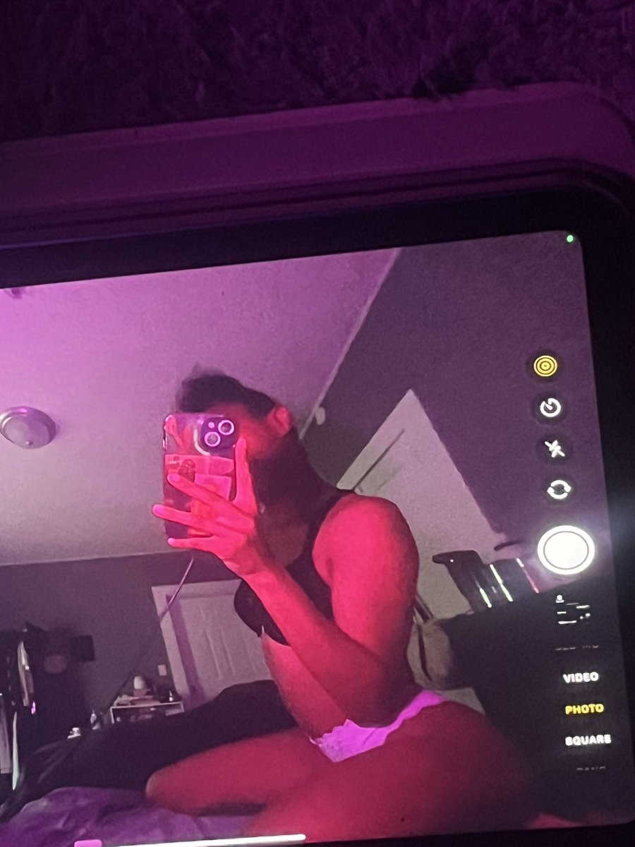 ŕěŋëě tweet media
