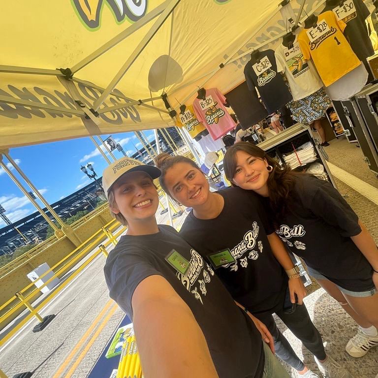 With the @thesavbananas in Pittsburgh a few of our first years had the opportunity to go down and work the merch tent at PNC park! What a cool way to spend your second weekend in Pittsburgh! #PrideinthePaw #BuiltTogether