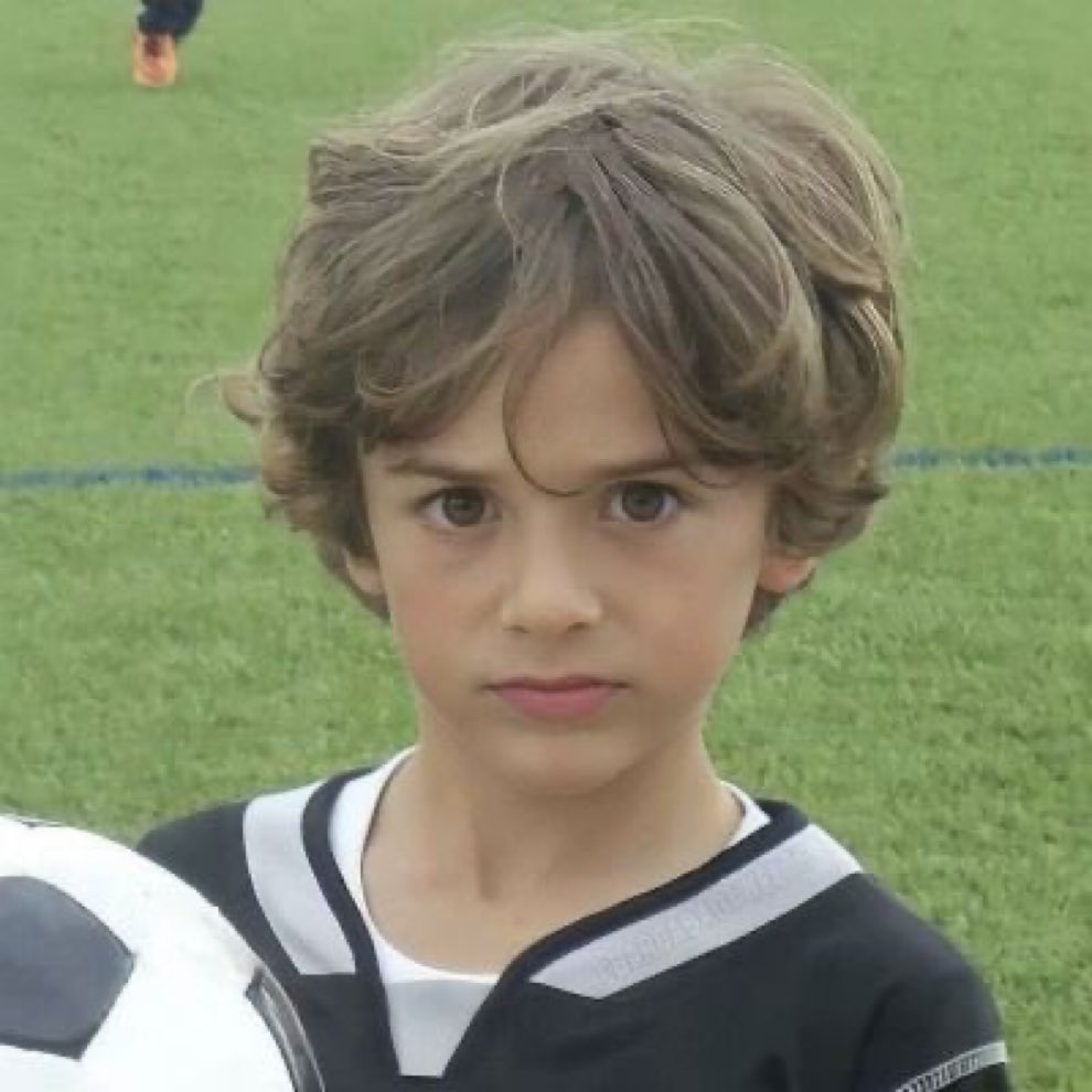 GxlDeManutinho's tweet photo. 6 años de mala suerte si ignoras a Gavi chiquito ❤️ https://t.co/ffHxzK6Ki2