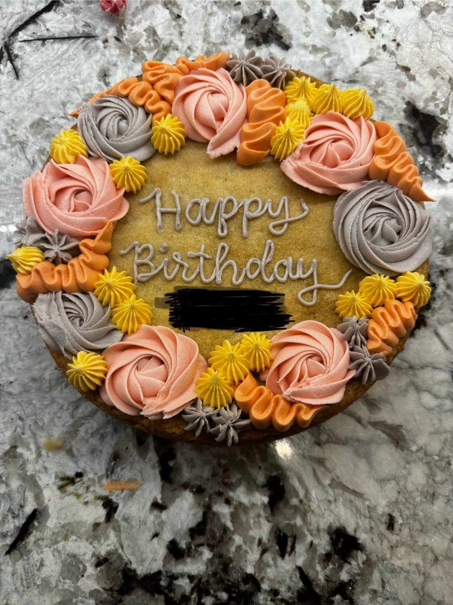 GA ☀️

Practicing my daughters birthday cake!