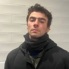 Luego no se quejen que aparezcan más héroes como: