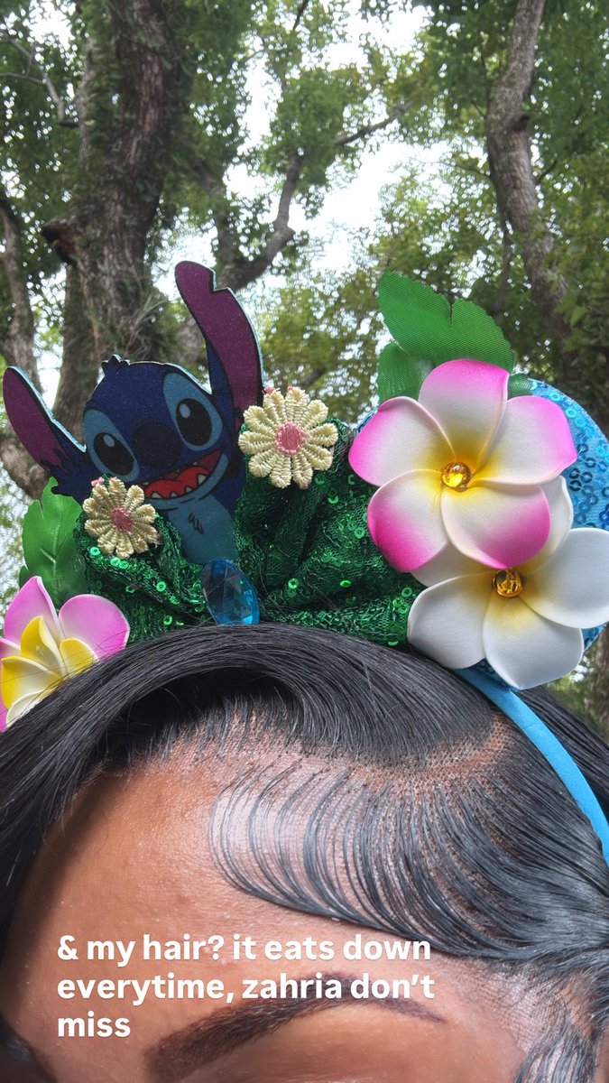 janiya1029's tweet image. Epcot Dumppp🥰🤞🏾