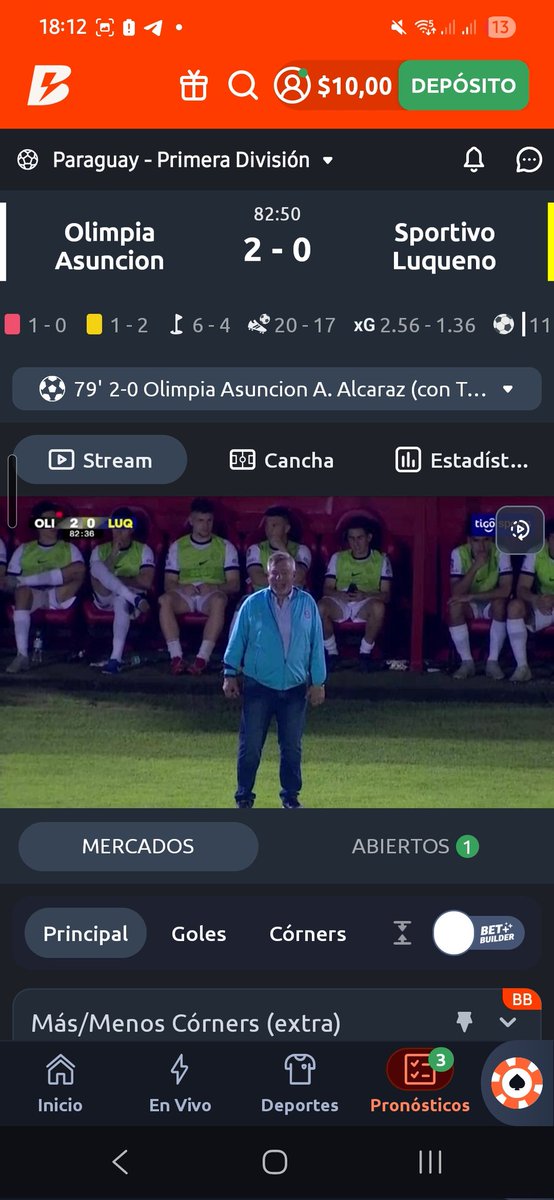 Pancho0205's tweet photo. @elClubOlimpia Que lindo verlo feliz siempre profe y que la gente lo quiera como se merece... alentandolo siempre...un gran primer paso... un abrazo enorme!! https://t.co/HgJViCN8e3