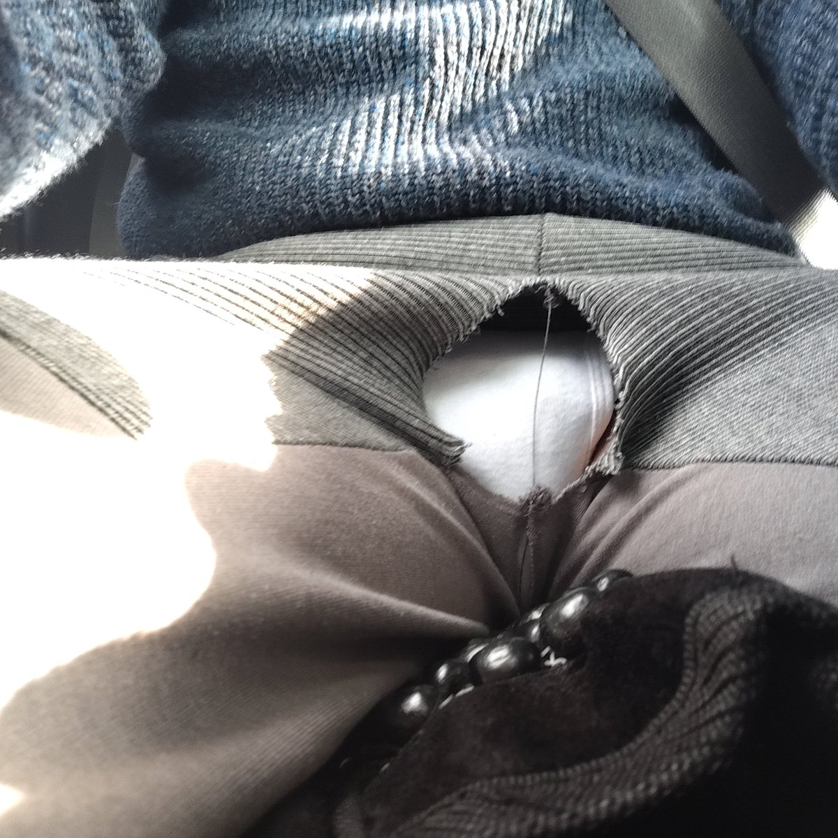 Frank69inter's tweet photo. Te la dejo fácil, ¿Qué opinan de mi uniforme? Ya se la saben si abordan mi unidad.
#Ubermorbo #ubersexogay #ubergaycdmx #cruising #ubercruising #cruisingcdmx
@Ubersexxcdmx
@UberGayCDMXXX
@TTCruisingCDMX https://t.co/P8jr1G2u7N