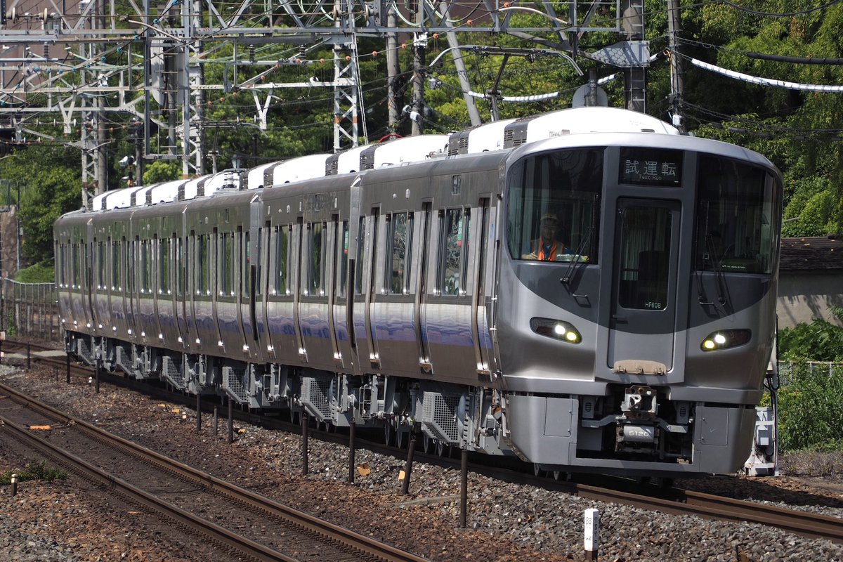 4日間ほど富山・関西方面に遠征！
氷見線とか阪急とかいろんなやつ撮ったんで多分この後色々投稿します！