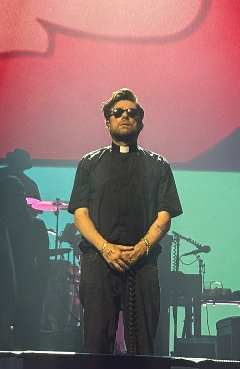 Padre, me vengo a confesar 😎