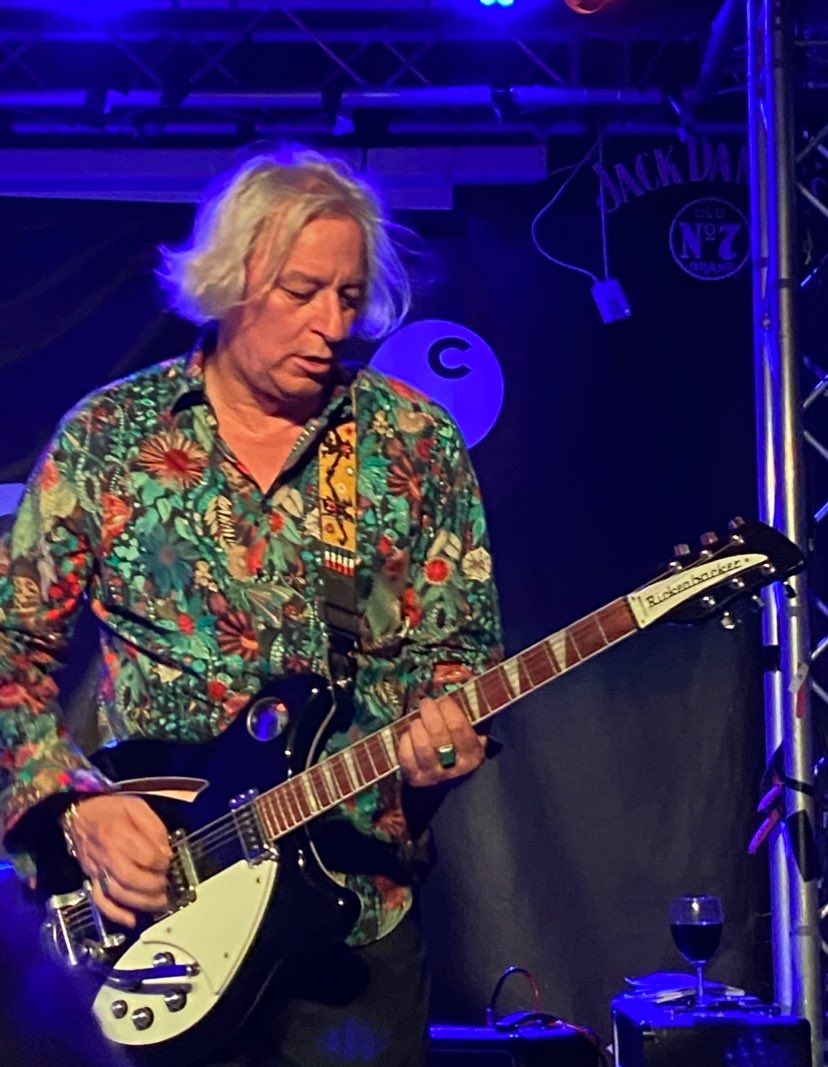 AndyRickeard's tweet photo. Luke Haines and Peter Buck at the Cluny. Newcastle. Wonderful. https://t.co/IgKucBIzqk