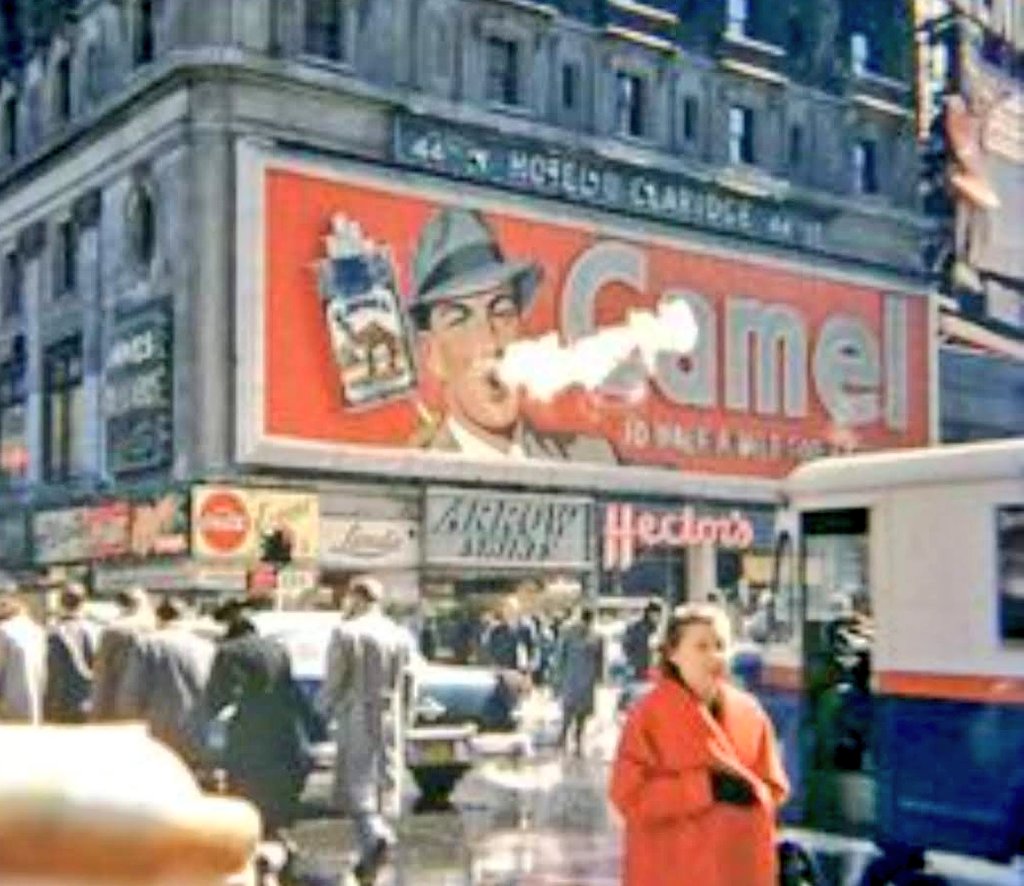 meinnyc130's tweet image. This is SUCH A "New Yawk" Flick... LOL... LOVE the Characters &amp;amp; The Accents...😉😎🤣
#DetectiveStory
#TCMParty