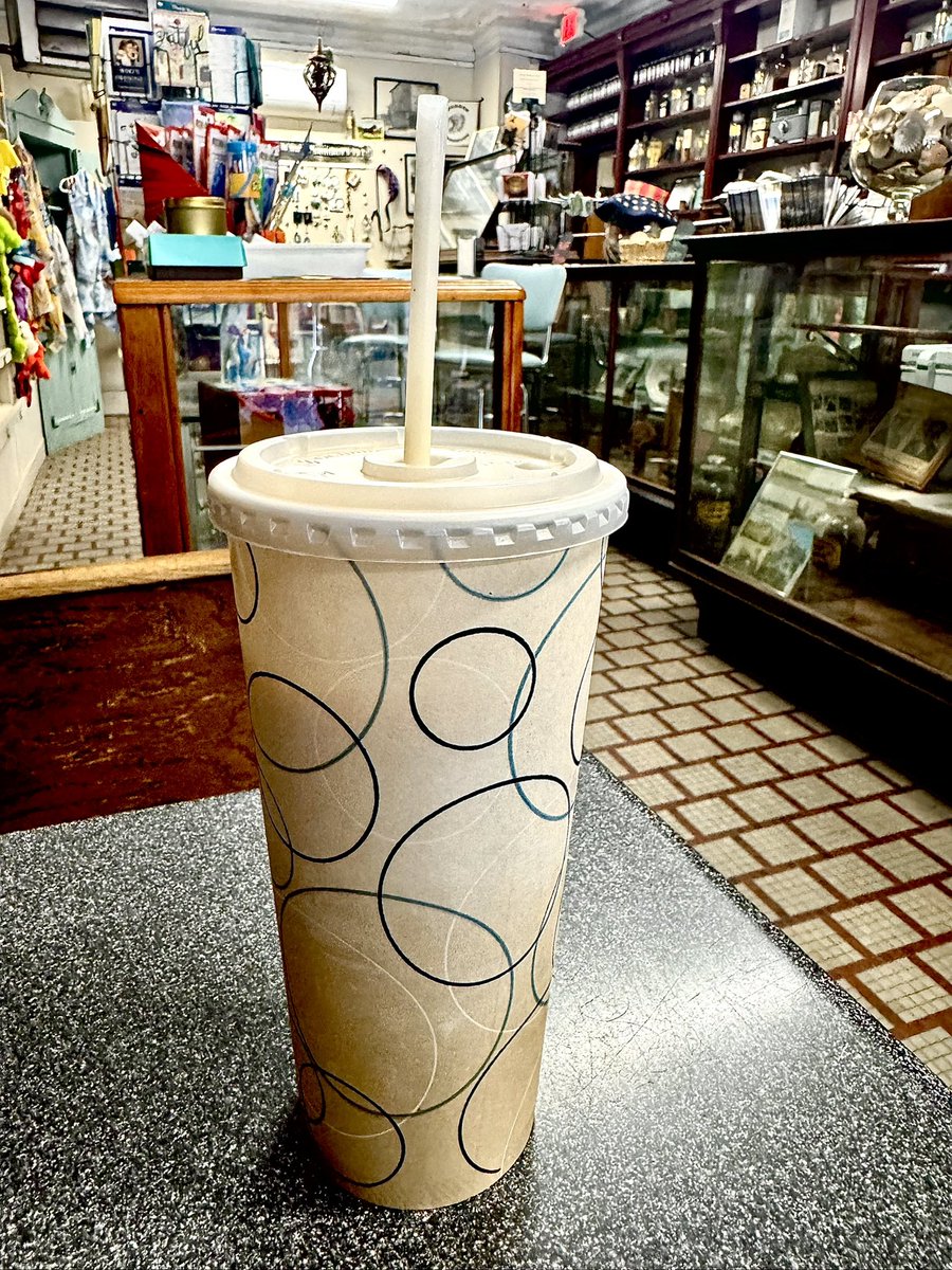 Old timey goodness.
#coffeecabinet
#delektas
#warrenri