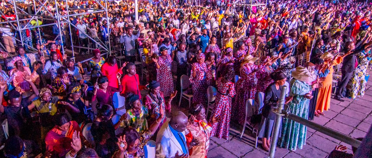 Joylnne's tweet photo. No matter your Condition, the Eternal Blood of JESUS CHRIST is able to HEAL you #DRCongoHealingService https://t.co/YpUj2Ba41p