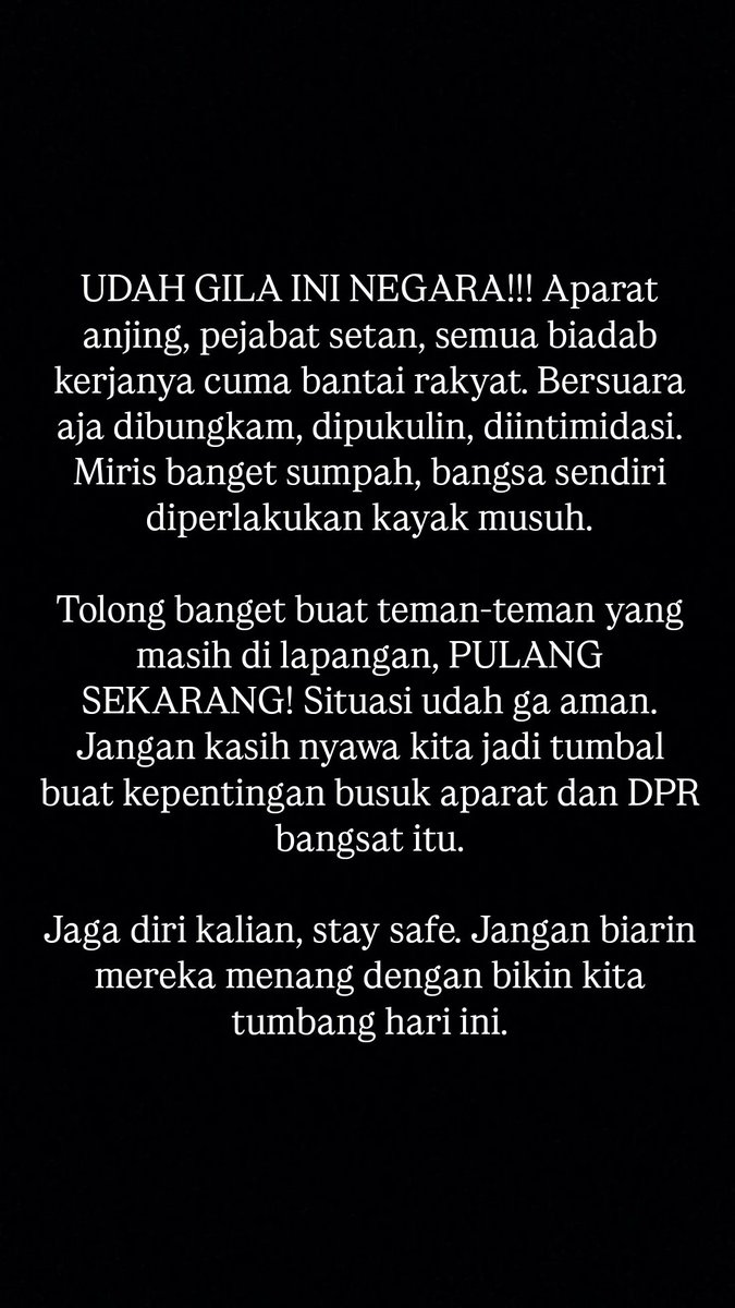 Pascazl's tweet photo. BUAT YANG MASIH DI LAPANGAN, TOLONG BANGET AGAR PULANG DULUU YUU. STAY SAFE! I'M CRYING!!!! 😭💔 https://t.co/RrWLnXsBTq