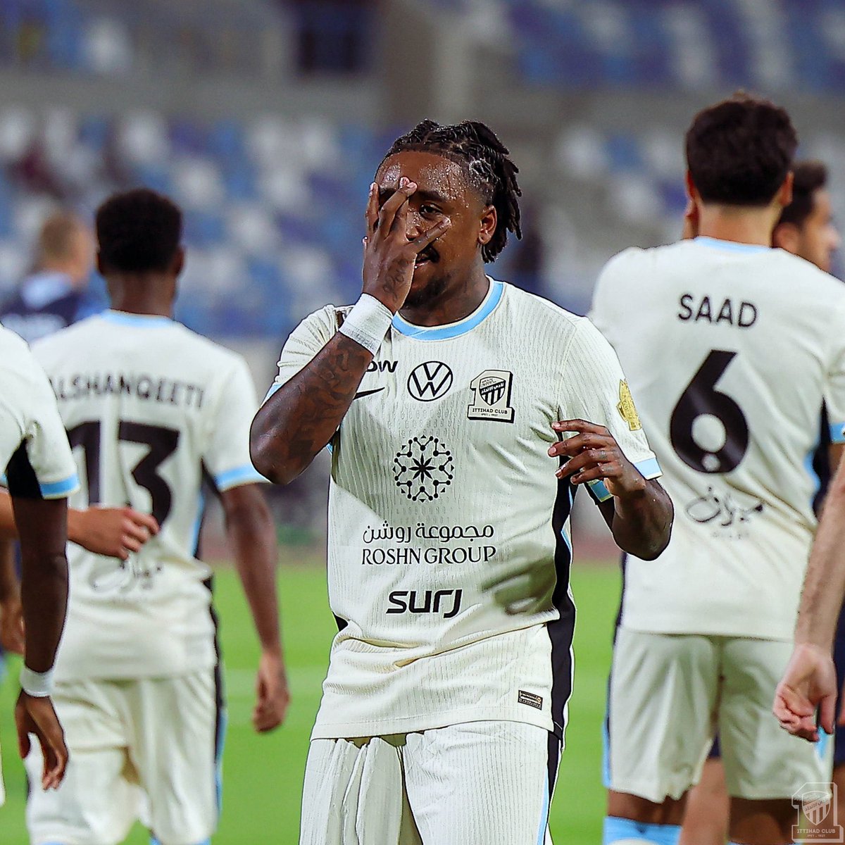 خماسية وهاتريك اتحادنا طرررب
يارب نستمر بهذا المستوى وافضل 🐅💛💛💛