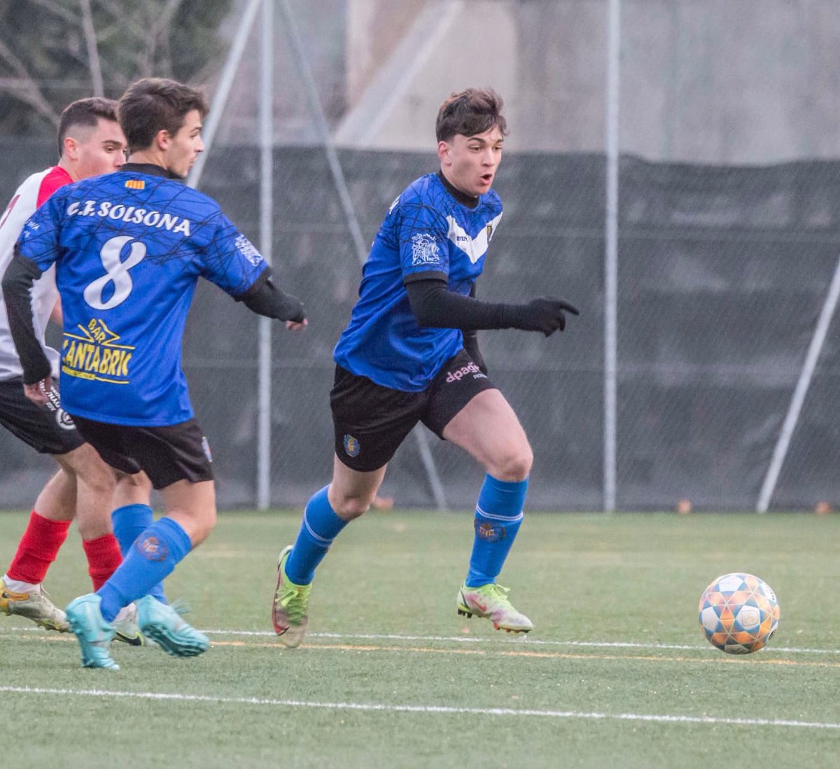 🔵RESULTAT FILIAL🔵
<a href="/cenavasoficial/">CE Navàs</a> B 0 -Filial  0
Partit en que els dos equips han dominat en diferents trams del partit, tot i això tenim les ocasions més clares per poder guanyar el partit. Dilluns juguem contra @cesantllorenc 
#filial #somescapulats