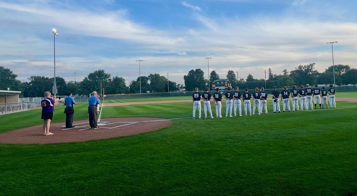 mntownball25's tweet photo. It was a beautiful night for some baseball at Walsh Field last night. Minneapolis Warriors take down Air Freight Unlimited to move on to Semi-Final Saturday.
@MinnBaseball @GaylordIslander #gaylordislanders #minnbaseball #airfreightunlimited #mplswarriors https://t.co/s7XXI71k6p