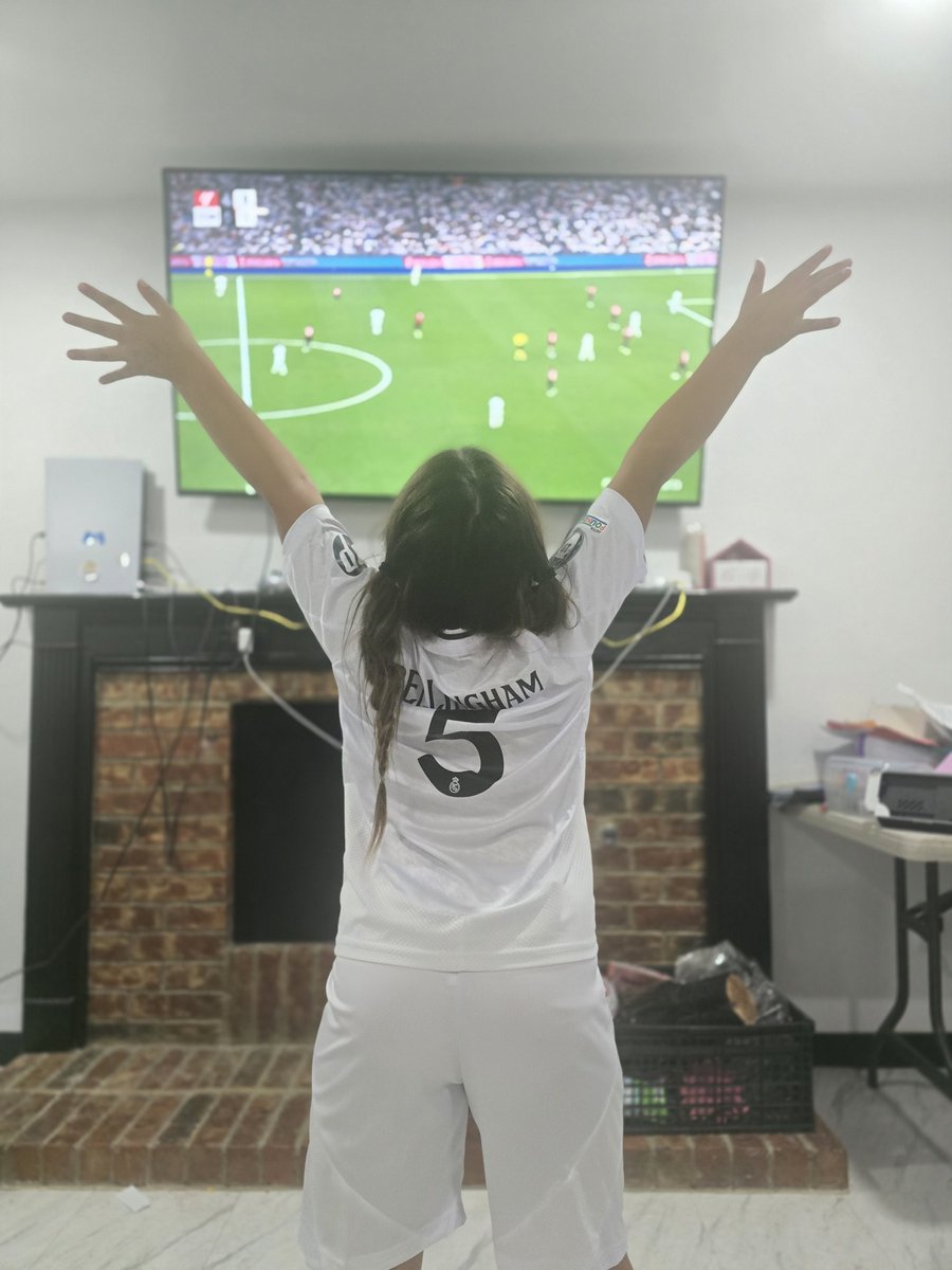 arias_bryant's tweet photo. ⚽️ Real Madrid 2–1 Mallorca
✨ @KMbappe &amp; @BellinghamJude🔥

#RealMadrid #HalaMadrid #RealMadridMallorca https://t.co/eqsbw4kIle