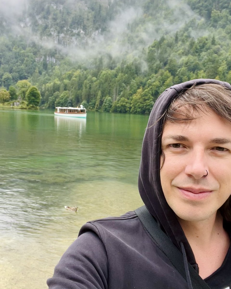 ente gut, alles gut. 🦆 hoff eurer ente geht‘s auch gut, sofern ihr eine habt, ich hab keine, boot auch nicht, wuascht. bussi!