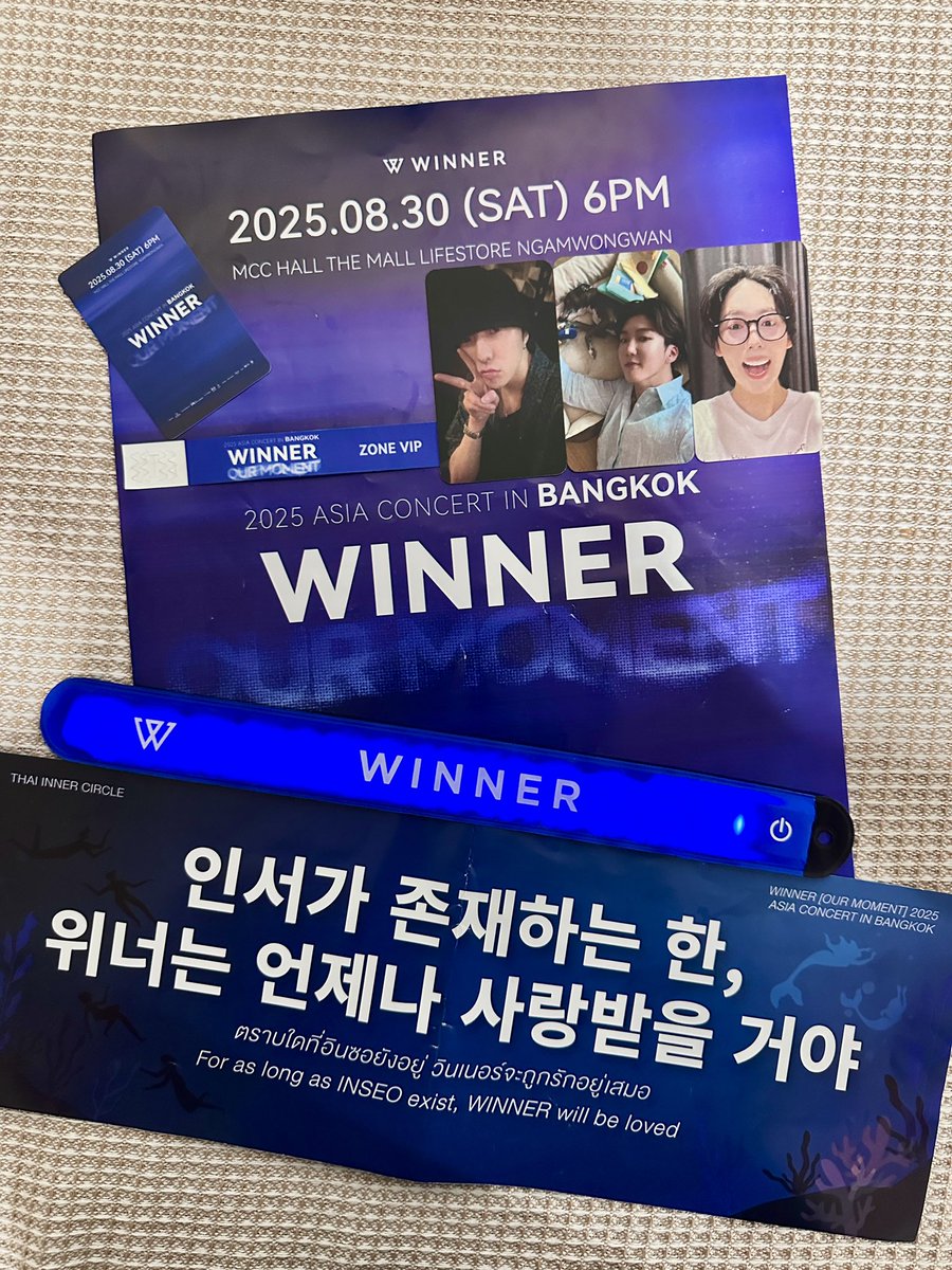 YONGCHY88's tweet photo. You make me feel so special tonight.
💙💙💙💙
@official_yoon_ 
@official_jinu_ 
@official_hoony_ 
#WINNEROURMOMENTinBKK https://t.co/nXKJLZSdf7