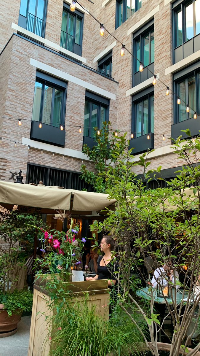 اللندني🤍London tweet media