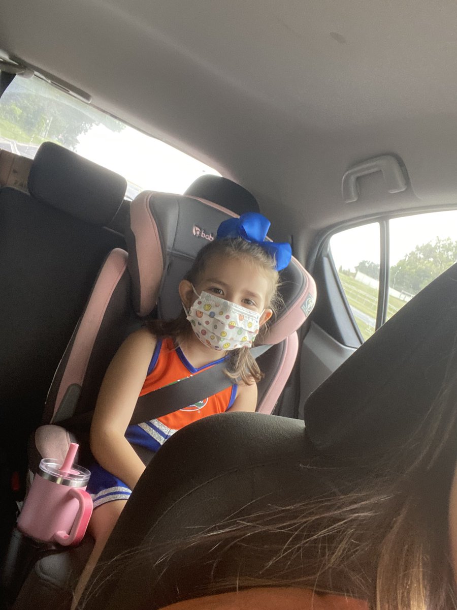 Lisa Hacker tweet media