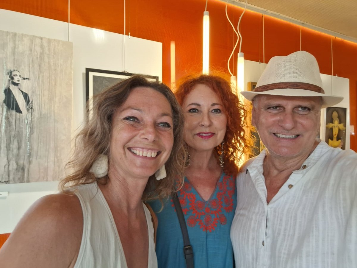MonEivissa's tweet photo. Un cap de setmana profitós...
He pogut visitar la exposició anual de ‘Ibiza art guide’ en el Centre Cultural de Jesús
#expo #centreculturaldejesús #IbizaArtGuide https://t.co/T1TfxB0EEr