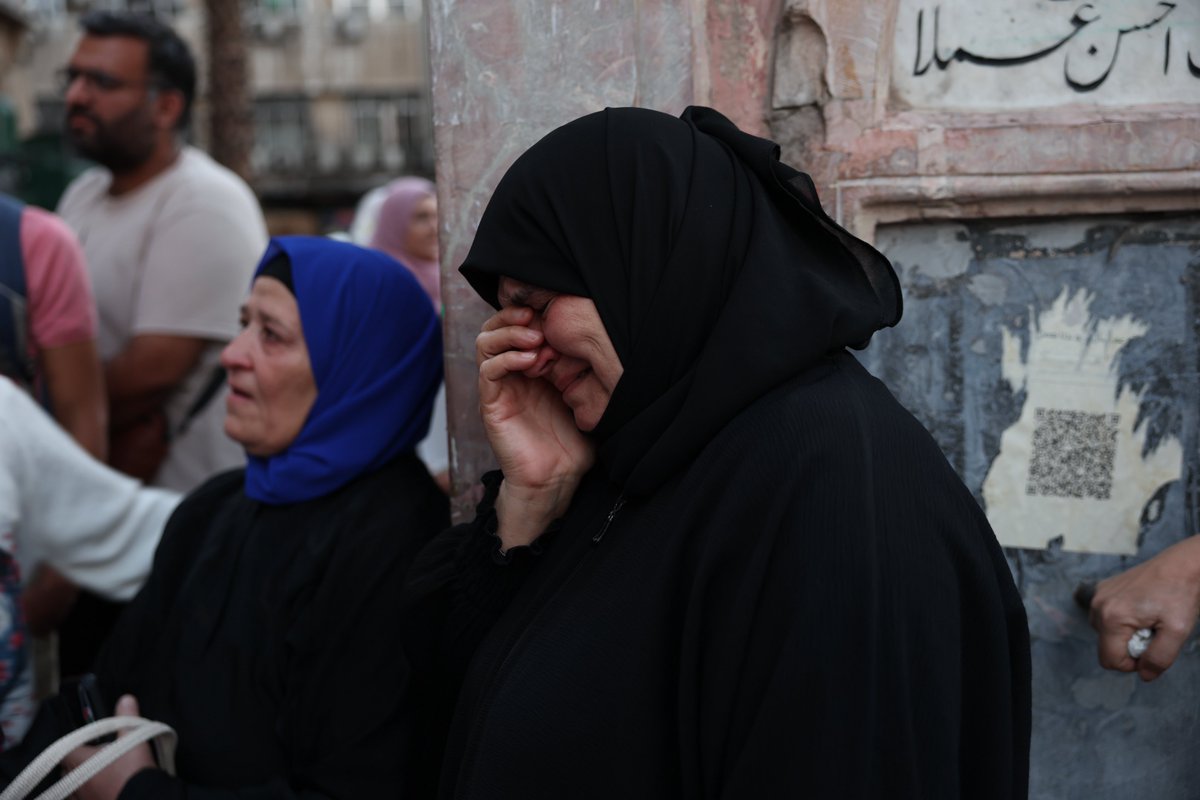 “Justice is our demand.
For a Syria free of enforced disappearances.”

Families of Syria’s disappeared gathered this evening at Hijaz Square in Damascus to commemorate the #internationaldayofthedisappeared &amp; to renew their demands in truth &amp; justice.

📸 <a href="/AliHajSuleiman/">Ali Haj Suleiman</a>