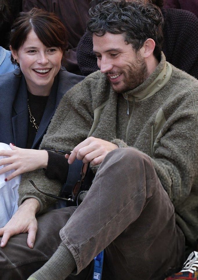 Media Updates (@mediaforupdates) on Twitter photo 