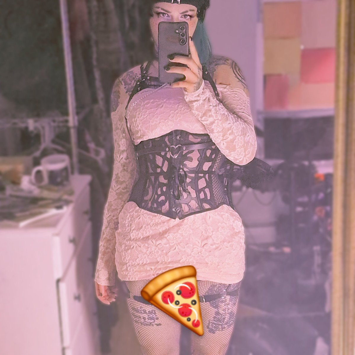 Comment or repost and I'll send you the pizza-less version 🤪😘