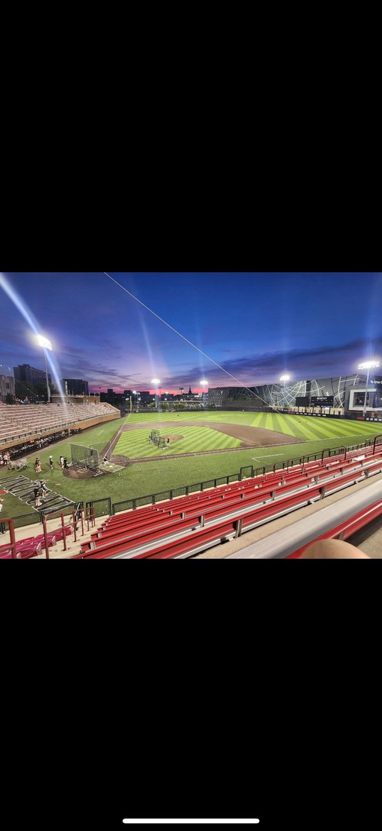 To all the travel ball coaches 16u-18u who follow me. Shoot me a DM if interested in some possible team camp dates and information!