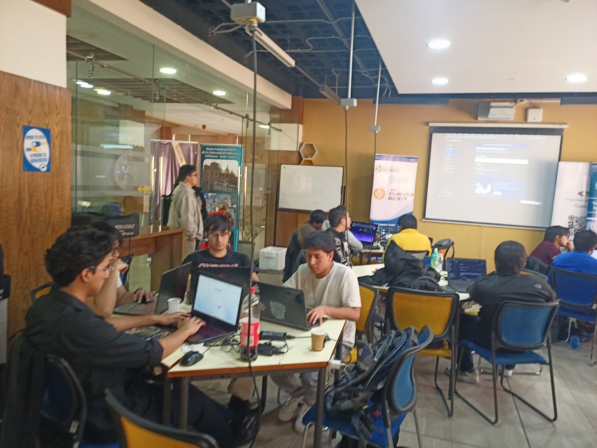 ETH_ECU's tweet image. Aleph Hackaton en Cuenca
Coding!!💻

#AlephHackathon #Ecuador #Cuenca