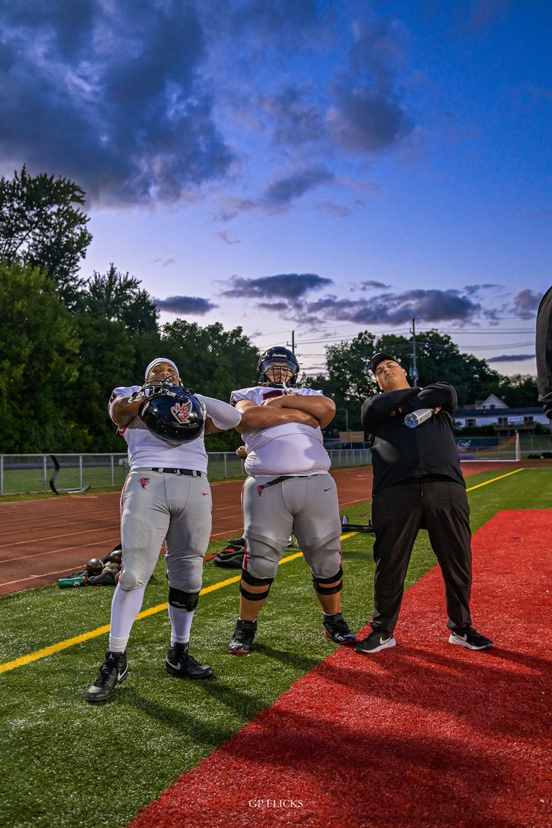 Week One ✅🐗 

📸: <a href="/GP_Flicks/">GP_flicks</a>